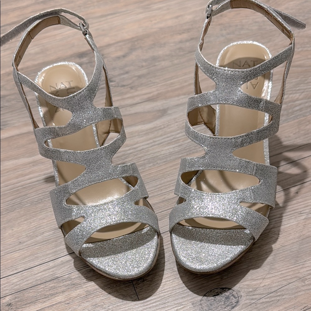 Naturalizers silver glitter heels. Worn 3 times.